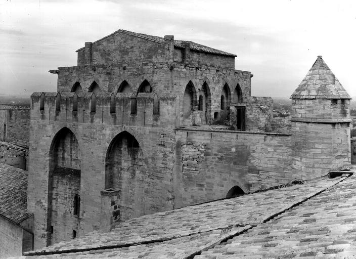 Echauguette et tour de la garde-robe, façade ouest