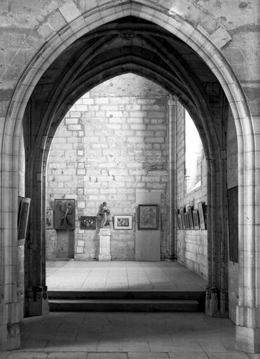 Grande chapelle, passage du vestiaire