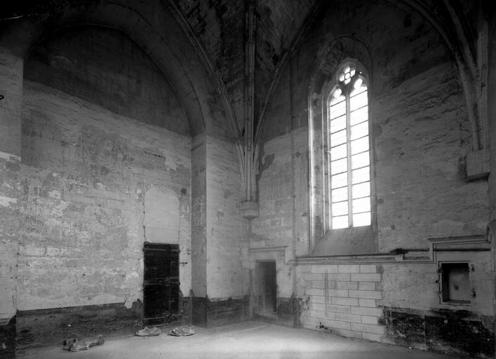 Intérieur, chapelle Saint-Michel, angle