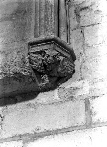 Intérieur, promenoir d'hiver, culot d'angle