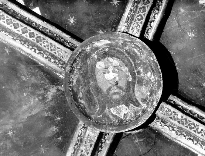 Chapelle Saint-Martial, clef de voûte, tête du Christ