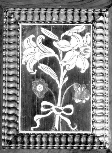 Meuble à objets de culte, fleur incrustée d'ivoire et d'ébène - © Ministère de la Culture (France), Médiathèque du patrimoine et de la photographie, diffusion RMN-GP