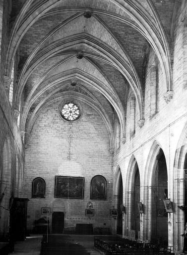 Ensemble de la nef, vue du choeur