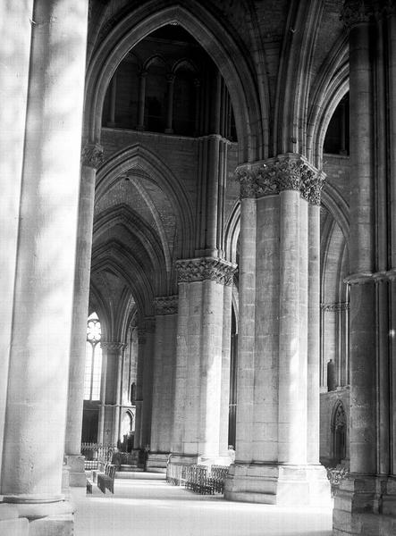 Transept sud vers l'est