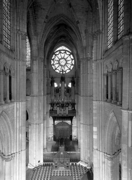 Transept, vue axiale vers le nord