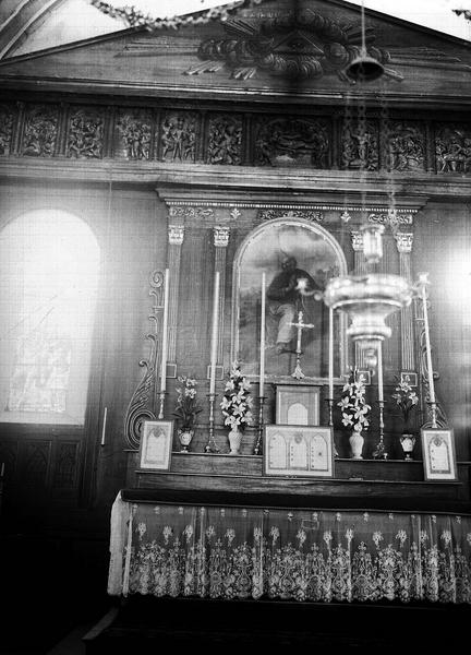 Autel avec haut-relief en bois, vie du Christ