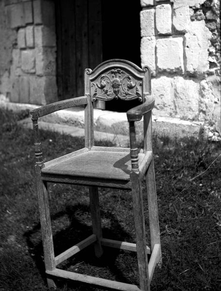Chaise à bras ou caquetoire