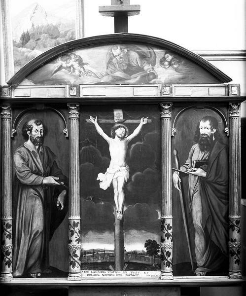 Panneaux peints du retable en forme de triptyque : la Crucifixion, saint Pierre et saint Paul