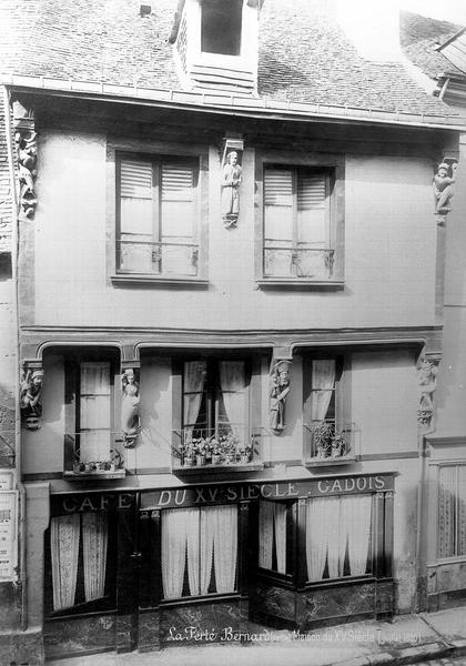 Façade sur rue