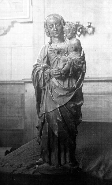 Statue en bois de la Vierge à l'Enfant : vue de face - © Ministère de la Culture (France), Médiathèque du patrimoine et de la photographie, diffusion RMN-GP