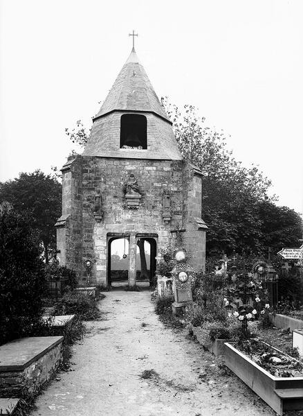 Porche du cimetière : façade côté cimetière