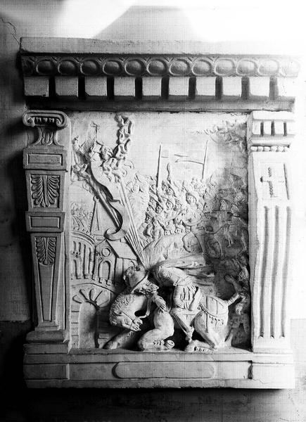 Bas-relief en pierre provenant d'un retable : saint Paul sur le chemin de Damas