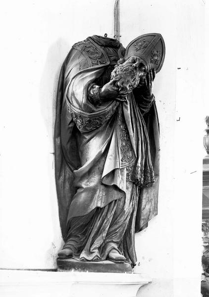 Statue d'applique en bois : saint Denis