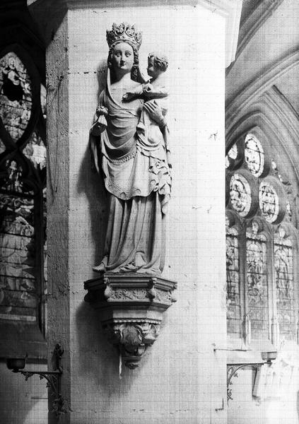 Statue : Vierge à l'Enfant