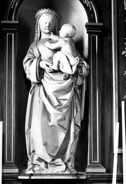 Statuette en pierre : Vierge à l'Enfant