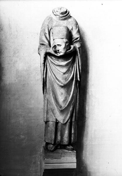 Statue en bois : saint Denis évêque