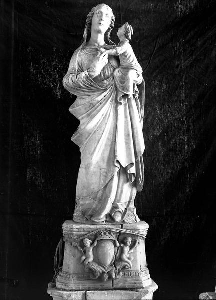 Statue en albâtre d'époque classique : Vierge à l'Enfant