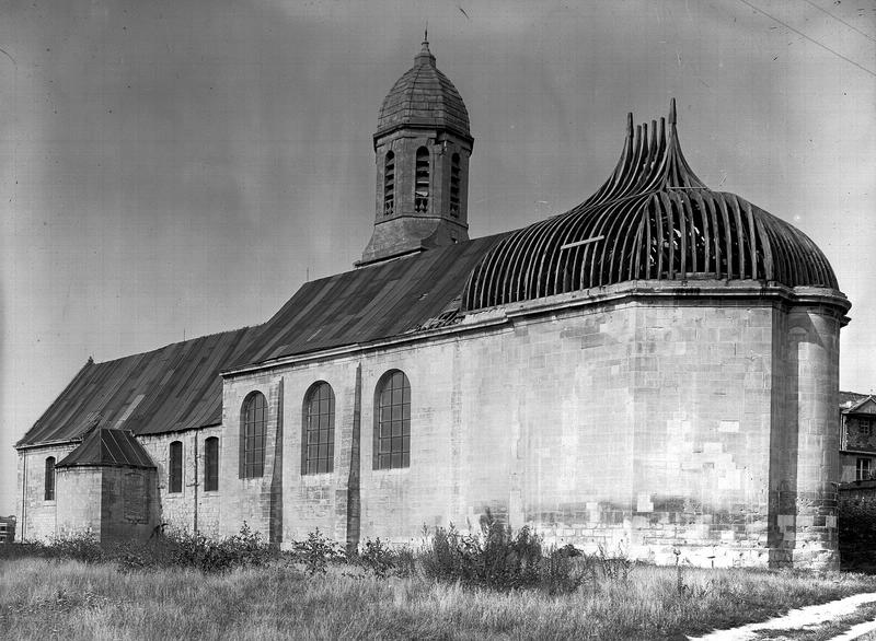 Ensemble sud-est : charpente en carène