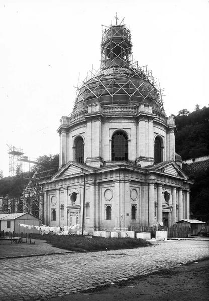 Réfection des charpentes de la coupole et de l'aile gauche