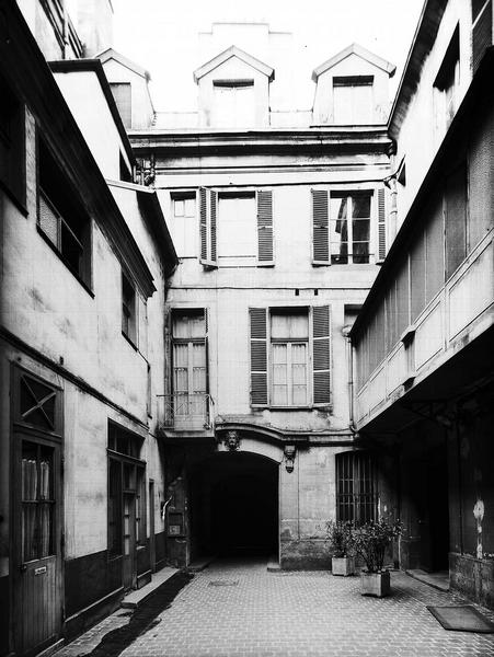 Cour intérieure