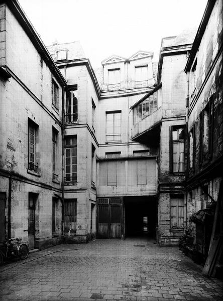 Cour intérieure