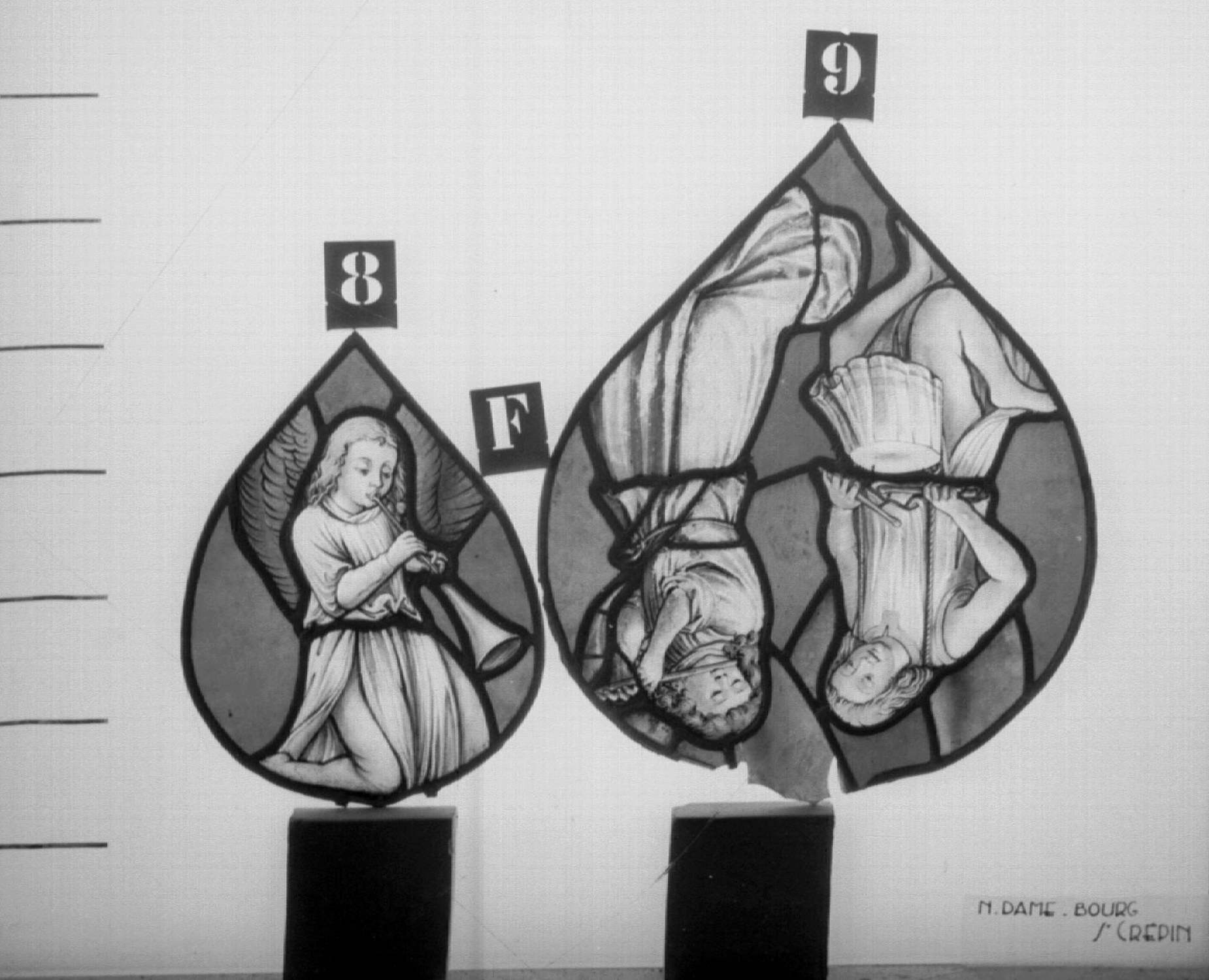 Vie de saint Crépin et saint Crépinien, panneau de vitrail F 8 9