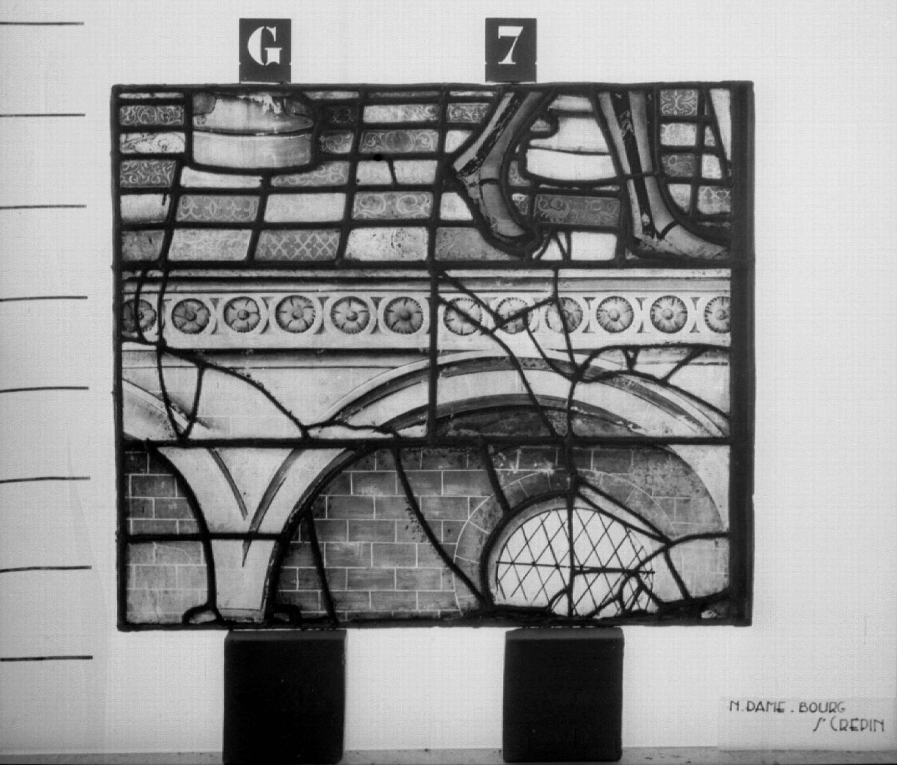 Vie de saint Crépin et saint Crépinien, panneau de vitrail G 7