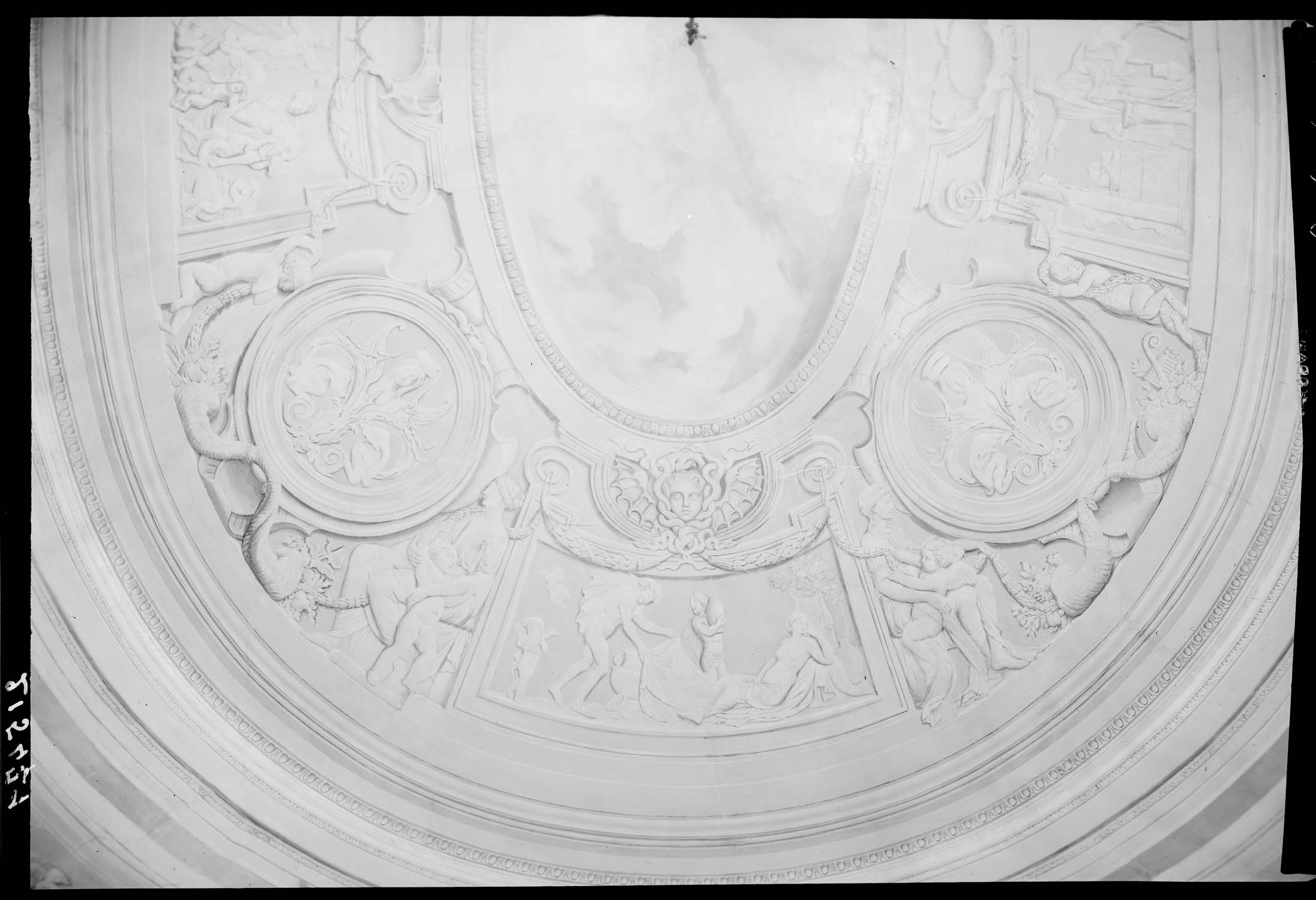 Plafond du vestibule du 1er étage