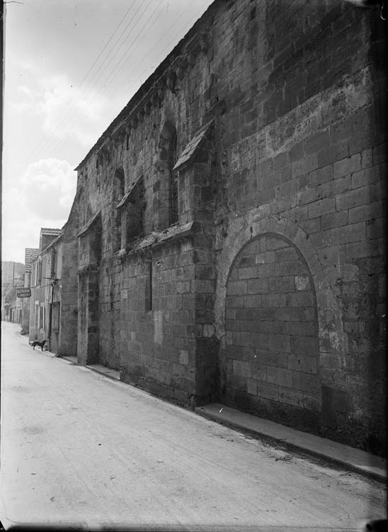 Façade latérale sur rue