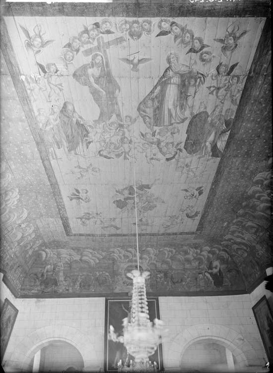 Intérieur, ensemble du plafond de bois peint : la Trinité