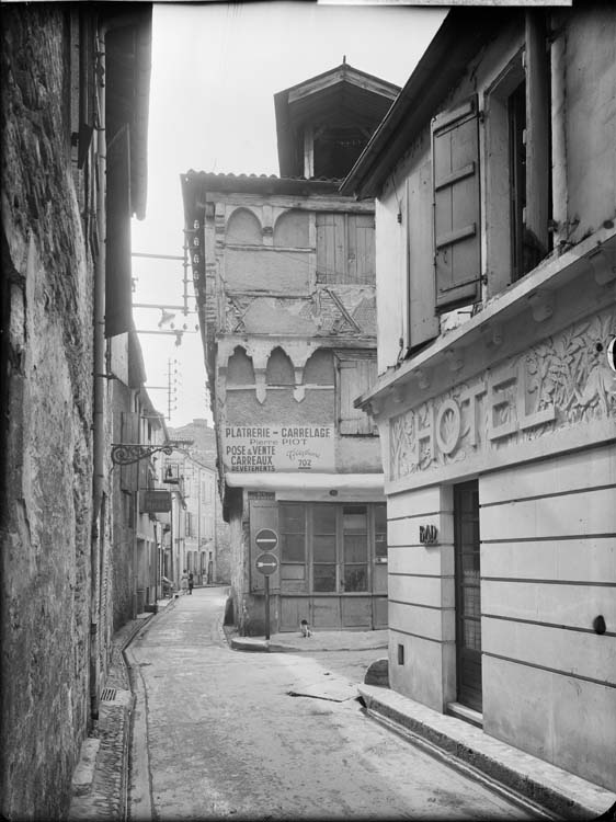Façade sur la rue des Cailles