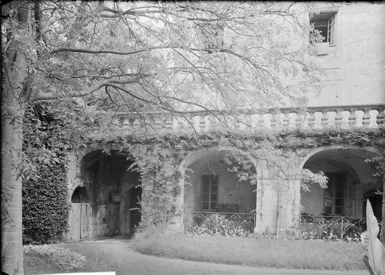 Façade : arcades du cloître