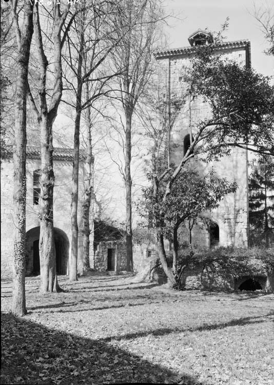 Extérieur, châtelet d'entrée et donjon