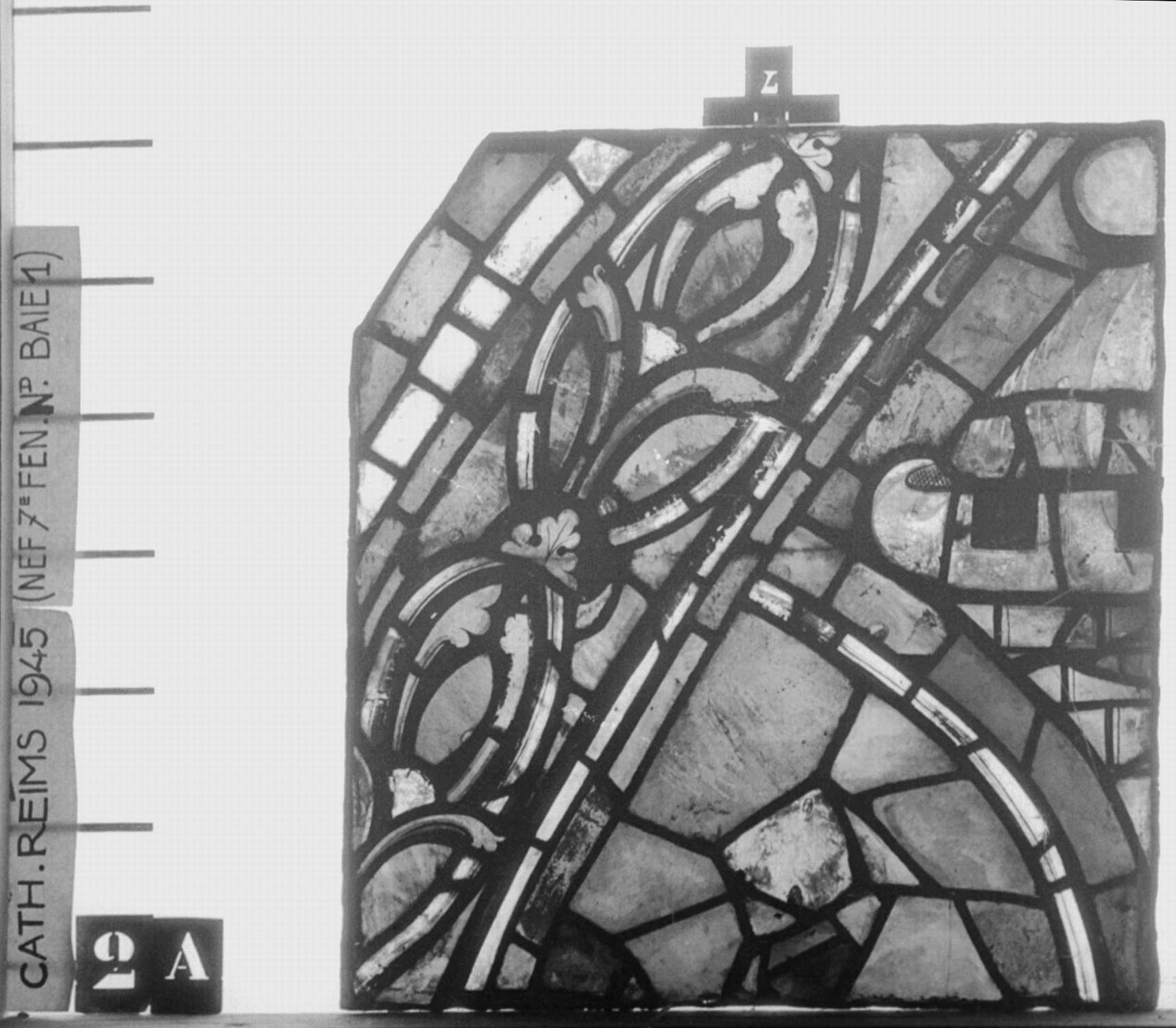 Baie I, 7ème fenêtre de la nef, panneau de vitrail 2A 7