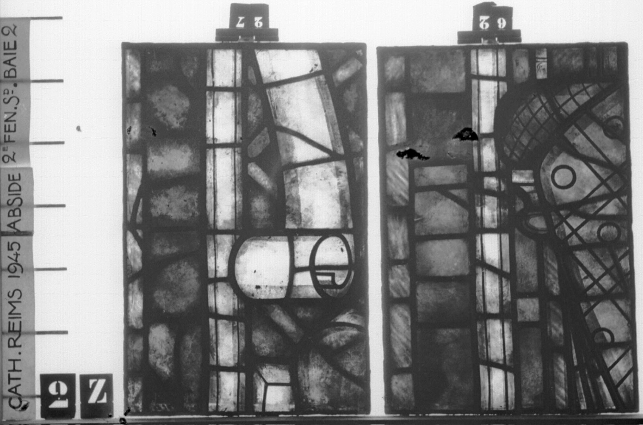 Baie 2 Z, panneau de vitrail 27 62