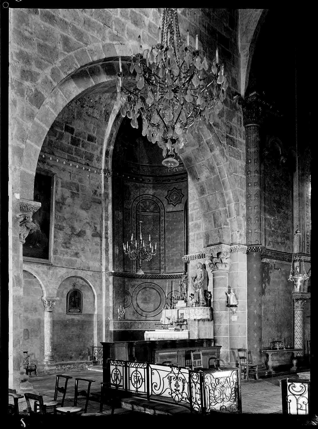 Intérieur, chapelle latérale côté sud