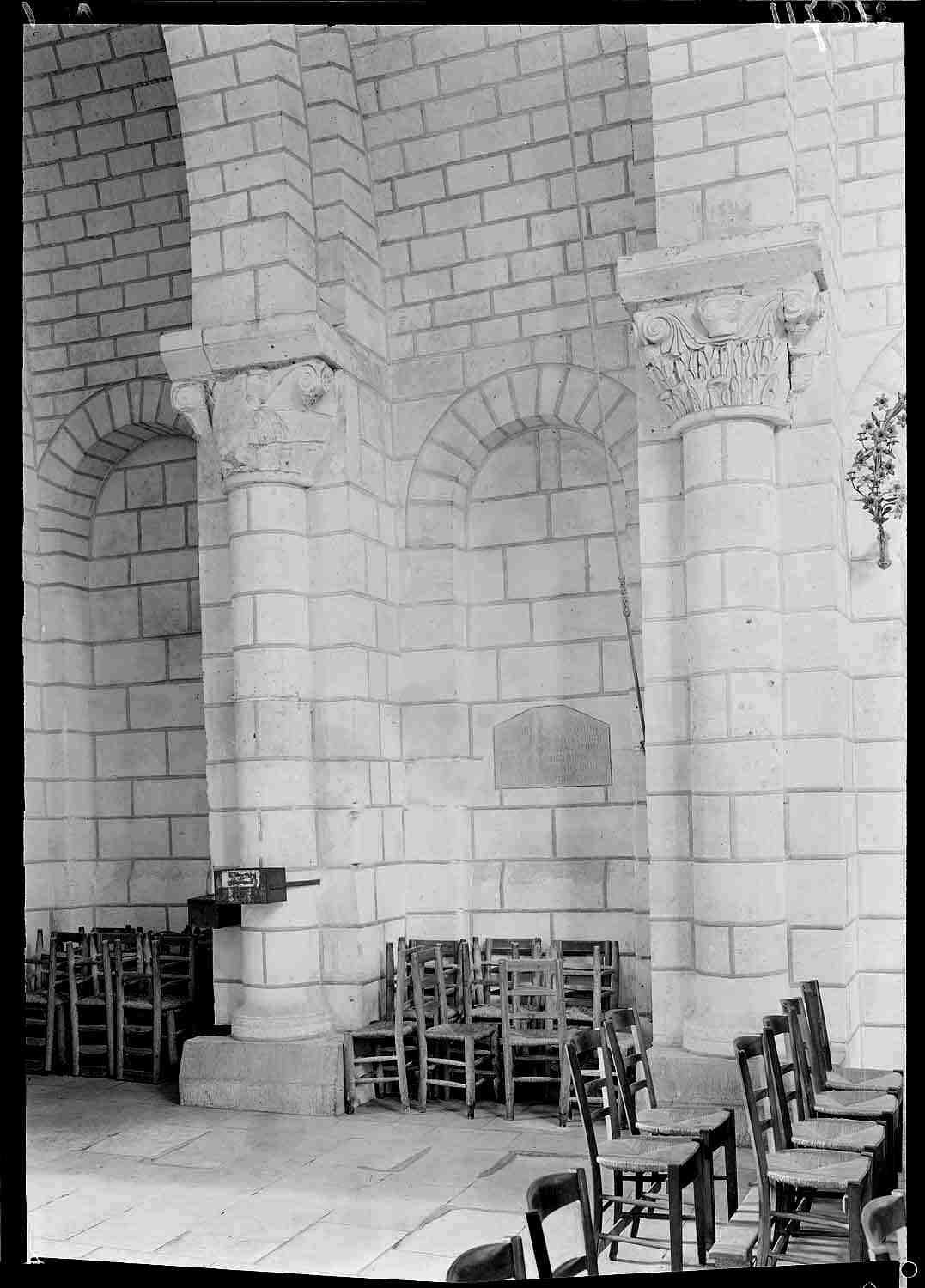 Intérieur, collatéral nord : piles et arcades aveugles