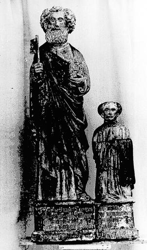 2 statues : Saint Pierre et curé Martel