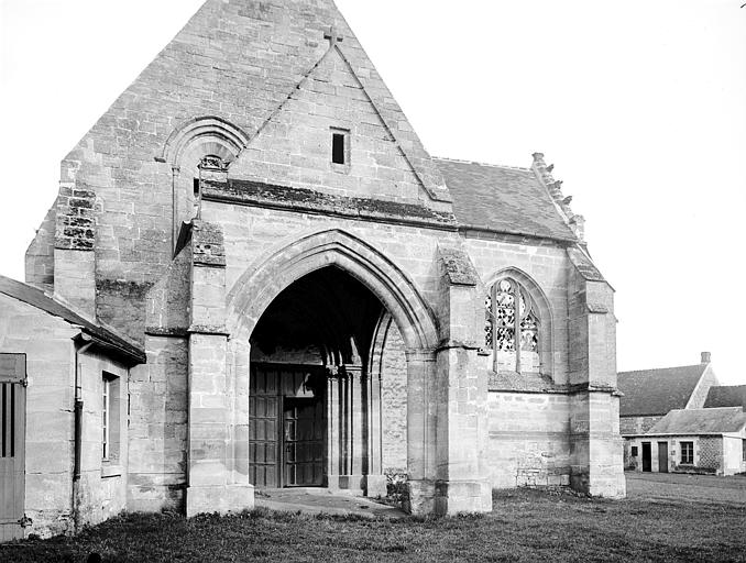 Porche et façade ouest