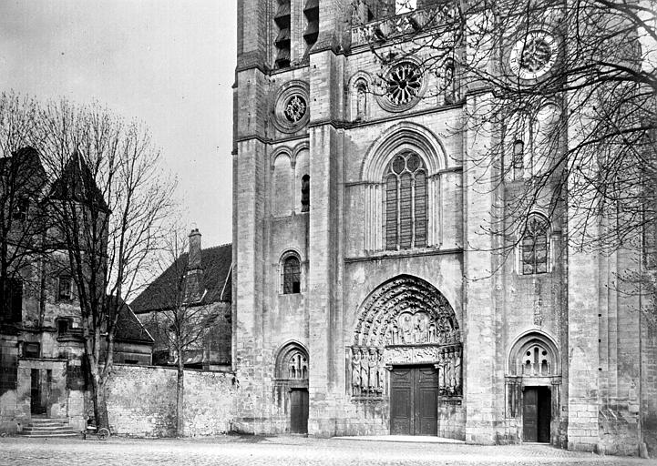 Façade ouest des clochers