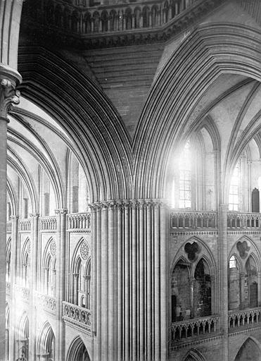 Carré du transept et naissance du dôme