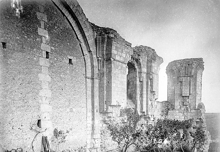 Chapelle (ruines) : Vue intérieure du choeur