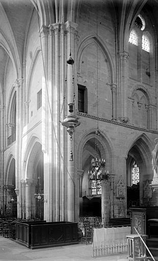 Nef et transept nord