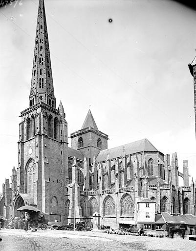 Clocher et abside, vue sud