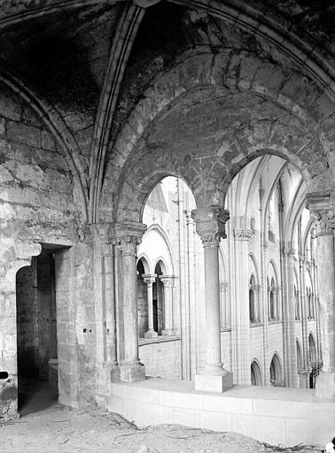 Église. Absidiole du premier étage, vue intérieure