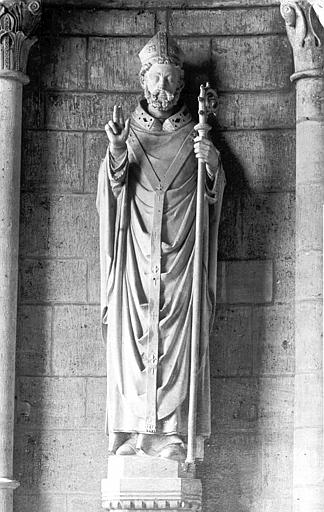 Statue: Saint-Leu