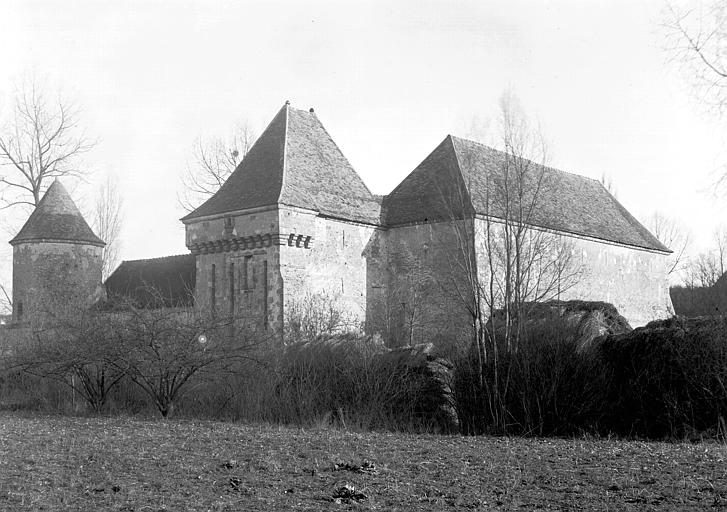 Bâtiments côté est