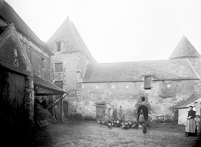 Cour intérieure de la ferme actuelle