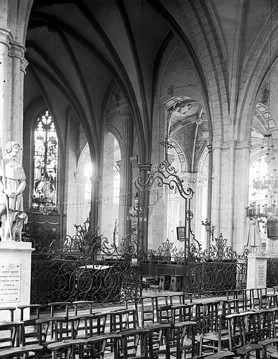 Vue intérieure du choeur vers le sud