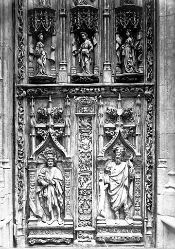 Moulage - Vantail de la porte de la façade ouest : statuettes de prophètes (partie inférieure gauche)